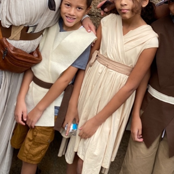 Disney Jedi theme outfits. Girls size 12, boys size 10 - Picture 6 of 7